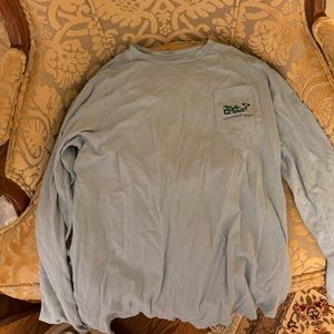 Long sleeve Vineyard Vines holiday shirt